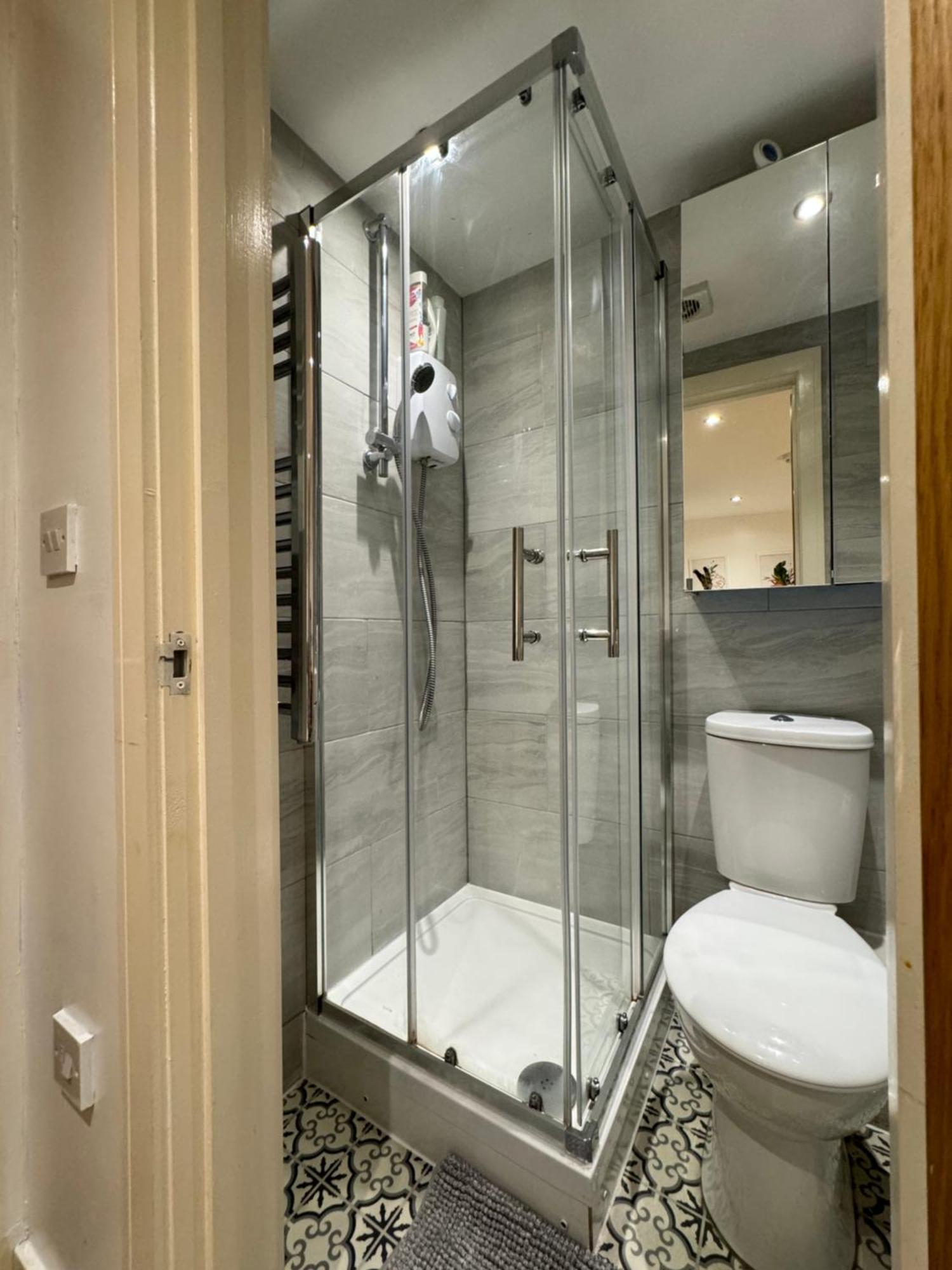 Cozy En-Suite Near Stratford 伦敦 外观 照片